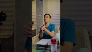 اسماعيل الطعان لاقاني ابنها وقال عمي التفت جاي اعطاني بوسة وقال من امي لك هاي 