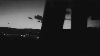 وغمضــت عيـــونآ وقــالت آصــلا عــادي ما ڪــانت اول مــرة بـــنام فيهــا زعــلانــة 