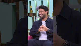 معكم أحمد جمال طلع رومانسي آوي بس عنده عيب واحد 