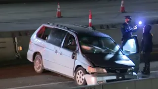 Traffic backed up after crash blocks southbound I-75