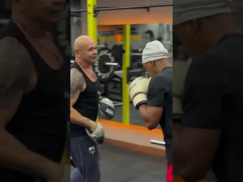 tz da coronel demonstrando seu talento incrível no boxe🔥💥