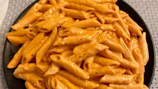 اسرع معكرونة بالجبن الكريمي بصوص بياخد العقل  بنص ساعة بس معكرونة بتجننننن             دندنها