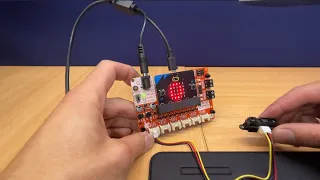Microbit tutorial Proximity sensor with REKA BIT