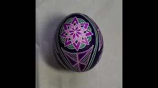 Easy Pysanky Pattern - Teardrop Division with Border