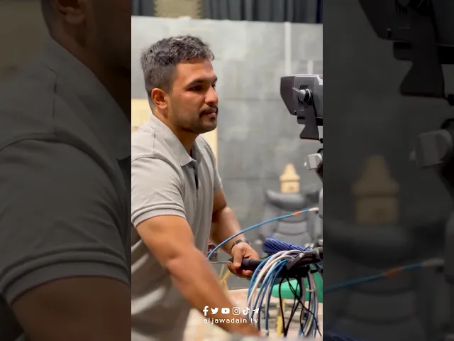 ⁣في وقت واحد .. تلتقي النبضات والانفاس ..والصورة الوانها كلمة. #برنامج_مكارم الاخلاق