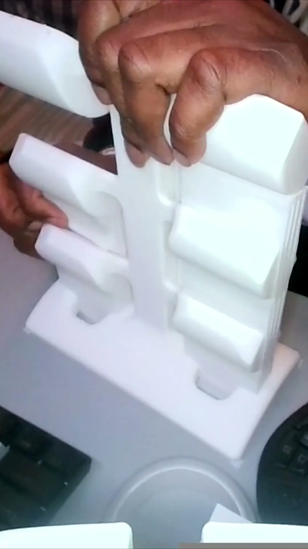 3D-Printed Watch Stand – Clean & Functional Design