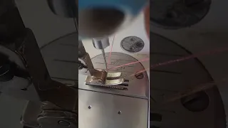 تركيب الخيط في الابرة Shorts 