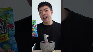 لقد قمت بخلط كل الحلوى الحامضة 