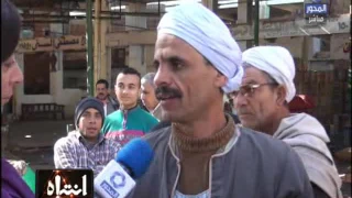 انتباه منى عراقي تكشف جشع وكذب احد تاجر خضار بالصوت والصورة 