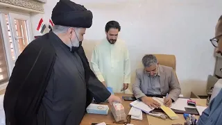 شاهد تبرع الزعيم العراقي  السيد القائد مقتدى الصدر بمبلغ    مليون دينار لحملة مساندة الشعب اللبناني دندنها