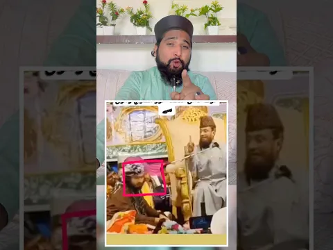 इन लोगों ने स्टेज का मज़ाक़ बना रखा है |
