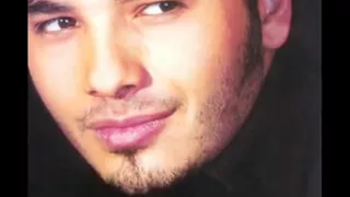       رامي عياش   شعرها بيطير  على خد حرير دندنها