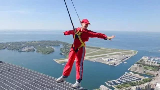 CN Tower Facts and visitor information on the CN Tower in Canada Discount Admission Tickets