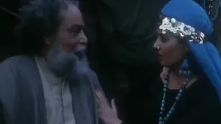 علي حسنين قرى المستخبي على جبين فيفي عبده وحذرها من اللي جاي الغجر 