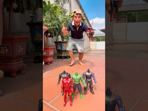 A funny mix-up when attaching the Spider-Man￼ head