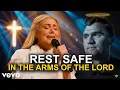 Download Lagu Erika Kirk Singing Live - Rest Safe In The Arms Of Lord | Charlie Kirk Tribute