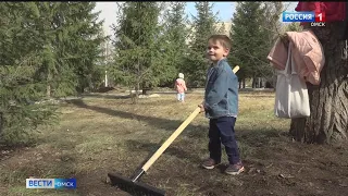Омичи вышли на общегородской субботник