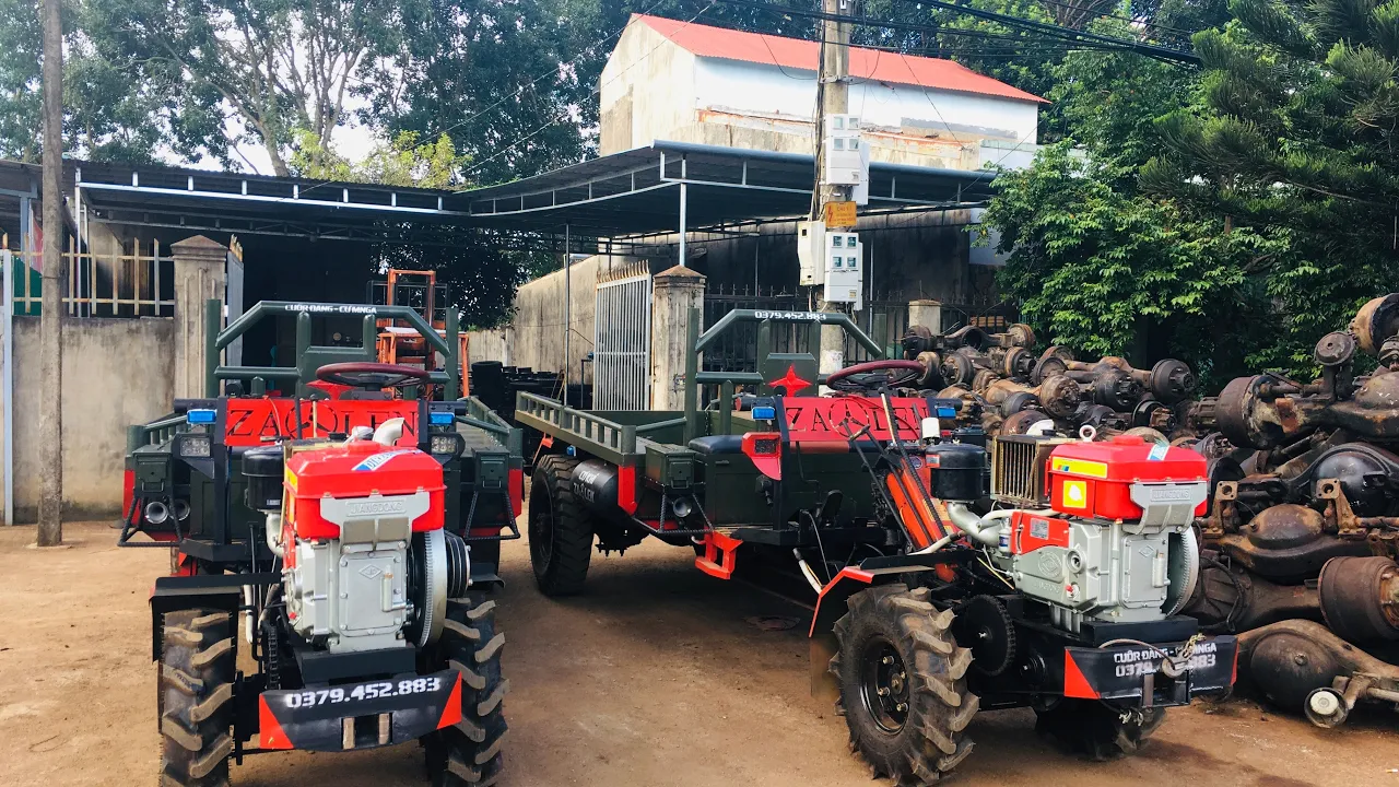 Riviu 2 chiếc xe tại điểm bán phụ tùng của Anh Trần Hải đầy đủ đồ độ chế cho các loại xe