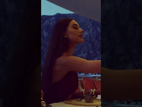 Da li je RocknRolla hit leta???