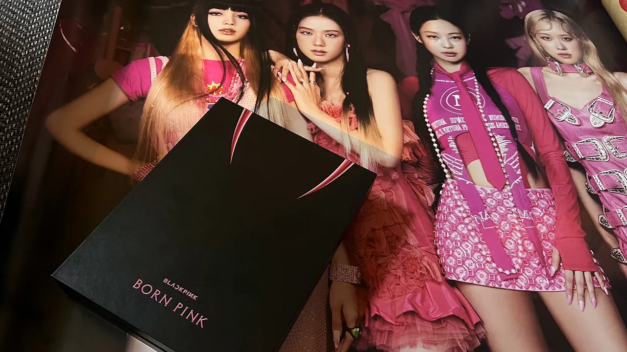 Unboxing BLACKPINK New Album Born Pink