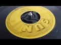 THAT'S ALL RIGHT - ELVIS PRESLEY (1954) on SUN RECORDS 45 RPM (That's All Right, Mama)