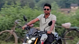 তোমাদের সাথে গল্প করতে লাইভে চলে এলাম 😍