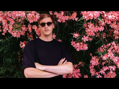 Download MP3 George Ezra - Paradise (1 HOUR)