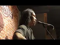 Lagu Pejalan - Sisir Tanah Live at Earhouse
