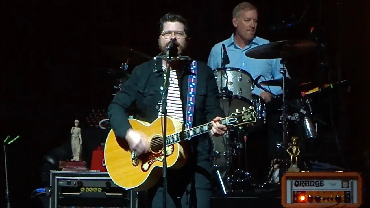 The Decemberists, Don't Carry It All (live), Fox Theater (Oakland) The Decemberists, Don't Carry It All (live), Fox Theater (Oakland)