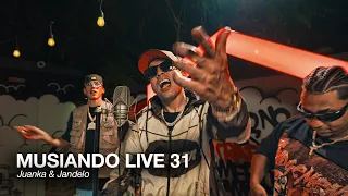 En Contra Del Reloj | Juanka & Jandelo | Musiando Live 31 (Video Oficial)
