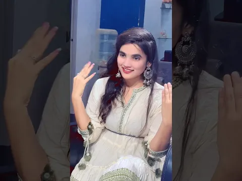 E gajabe chijhawe nam jekar ladki hai #love #funny #shorts #song #shortvideo #viral #viralreels