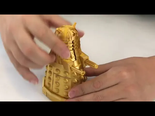 Foldable Dalek video thumbnail
