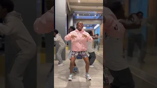 When A Ghanaian Nigerian Dancer Dances To A Francophone Song Endurancegrand 