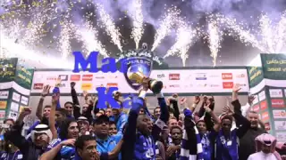 يا هلال تحكي عنك اجيال 