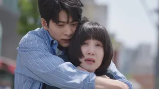 Back hug cushion Extraordinary Attorney Woo ep 11 Park Eun-bin Kang Tae-oh Eng sub