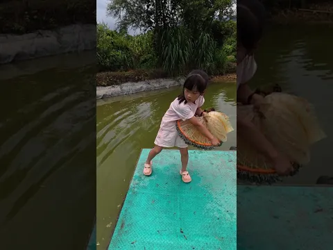 OMG! Luna unable to catch Fishes 🐠😭 #shorts
