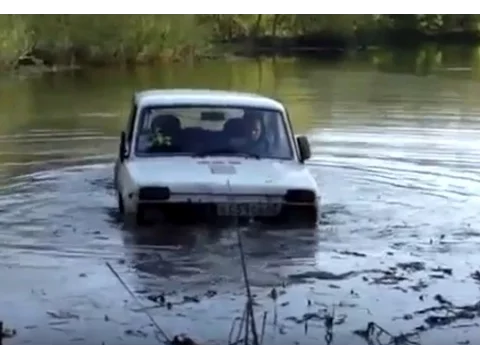 4x4 Mudding Fails and Wins - Off road Fails Compilation