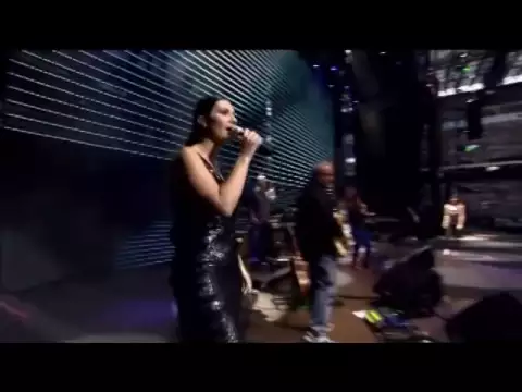 Download MP3 Gocce di memoria:Laura Pausini y Giorgia - Amiche Per l'Abruzzo