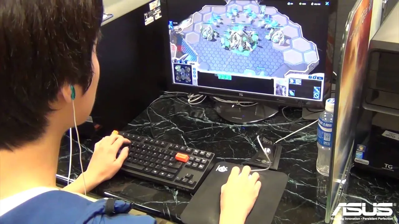 Let it Rain - APM / First Person video of SKT1 Rain