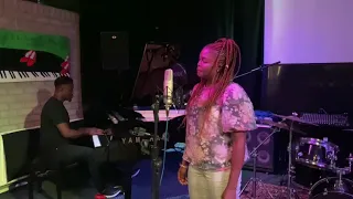 uniekgrace kosi acoustic version ft elvis e