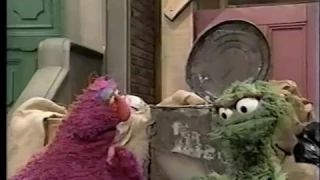 sesame street oscar needs a pet sitter