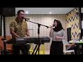 Download Lagu Angin Bawa Kabar (Cover by Zoel_Tiffa \u0026 Risnawty)