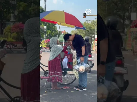 [Part 3] Beliau hidup sendiri tanpa ada suami dan anak yang menemani 🥹 #caretoinspire #shorts