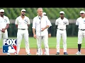 Kevin Costner leads Yankees and White Sox from cornfield onto the Field of Dreams FOX SPORTS