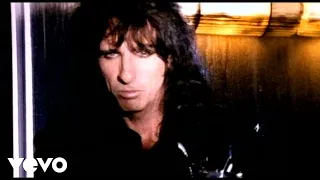 Download Alice Cooper - Love's A Loaded Gun MP3