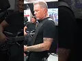 Download Lagu LARS ULRICH REACTION WHEN JAMES HETFIELD NAILS RIFF #METALLICA #shorts