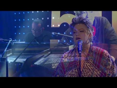 Download MP3 🎵 Kaz Hawkins performing LIVE ON RTL France (Surviving)