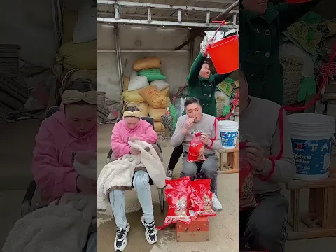 The Happy Life of a Rural Couple #funny #comedy #funnyfamily #fun #funnycouple #farming