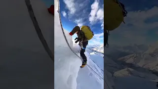 Vista Em Primeira Pessoa Do Topo Do Everest MonteEverest Alpinista  Vista Em Primeira Pessoa Do Topo Do Everest MonteEverest Alpinista