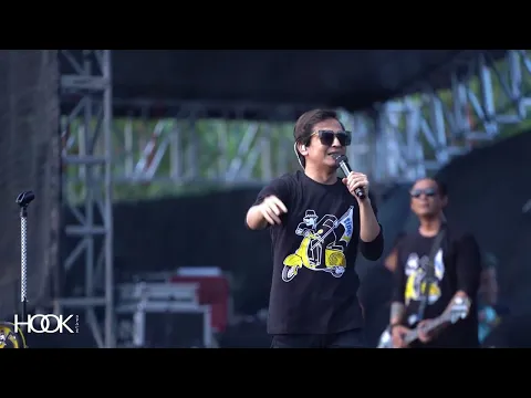 Download MP3 Tipe X - Full Performance (Live at Pesta Semalam Minggu Vol. 4)